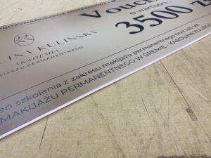 duży voucher na wydarzenie producent drukanira z projektem